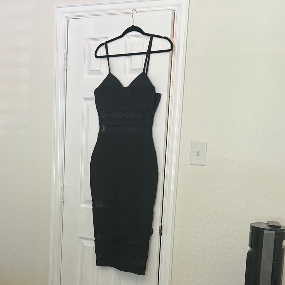 Fashion Nova Elegant Black Midi Dress